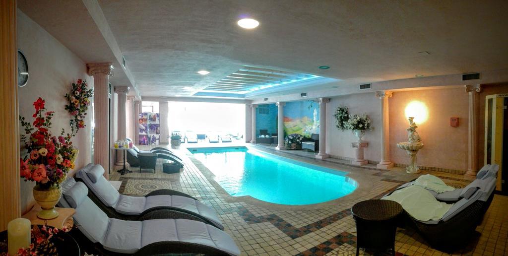 Hotel La Bocchetta Romantic E Ristorante 4*